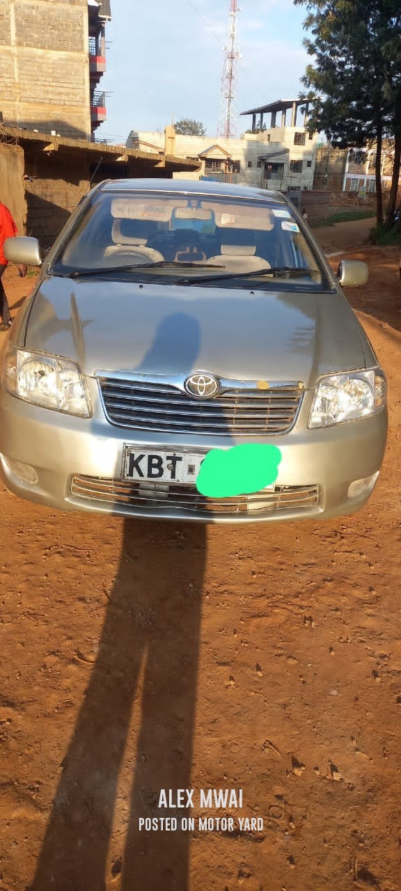 Toyota NZE 2013 Silver
