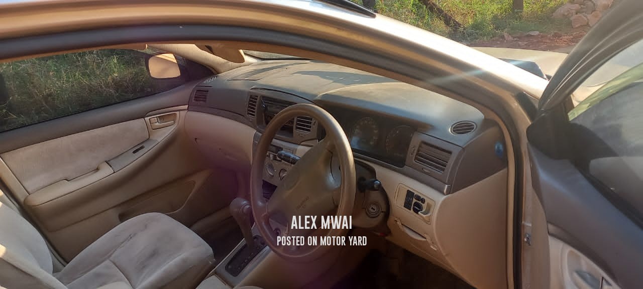 Toyota NZE 2013 Silver