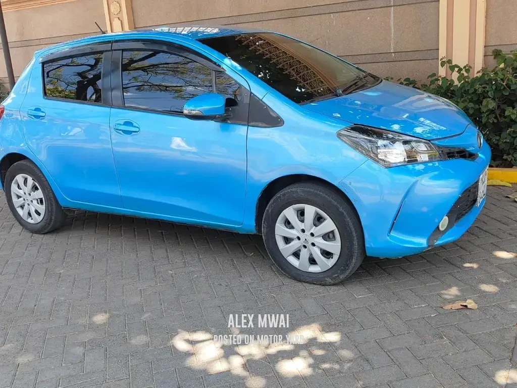 Toyota Vitz 2018 Blue