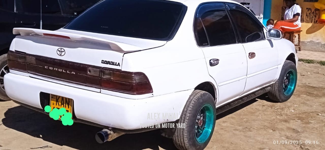 Toyota Corolla 2008 White