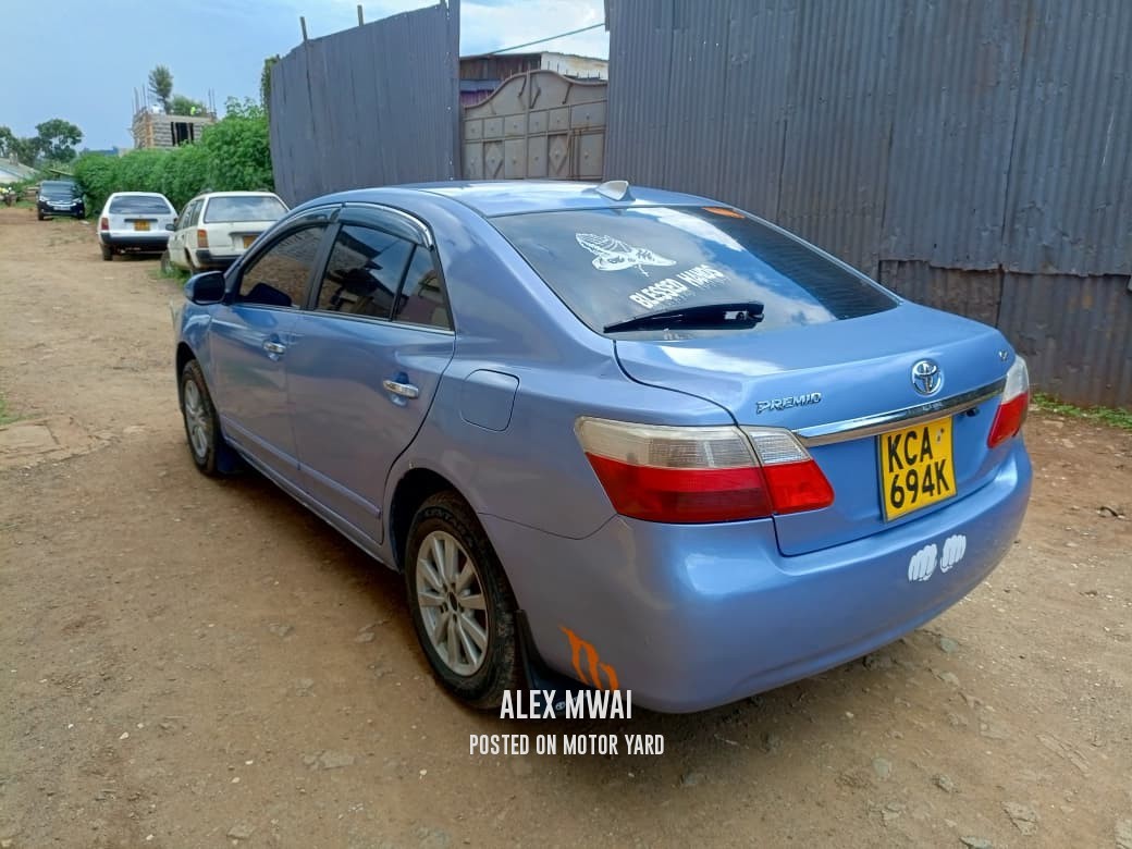 Toyota Premio 2014 Blue