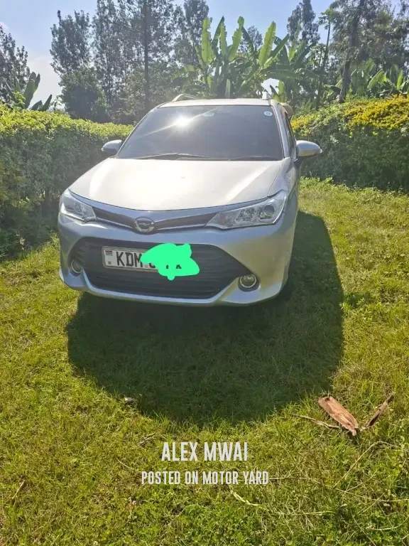 Toyota Fielder 2018 Silver