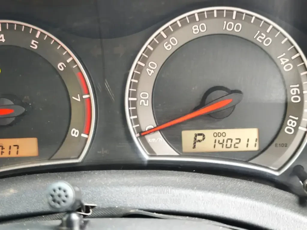 Toyota Auris 2012 Silver