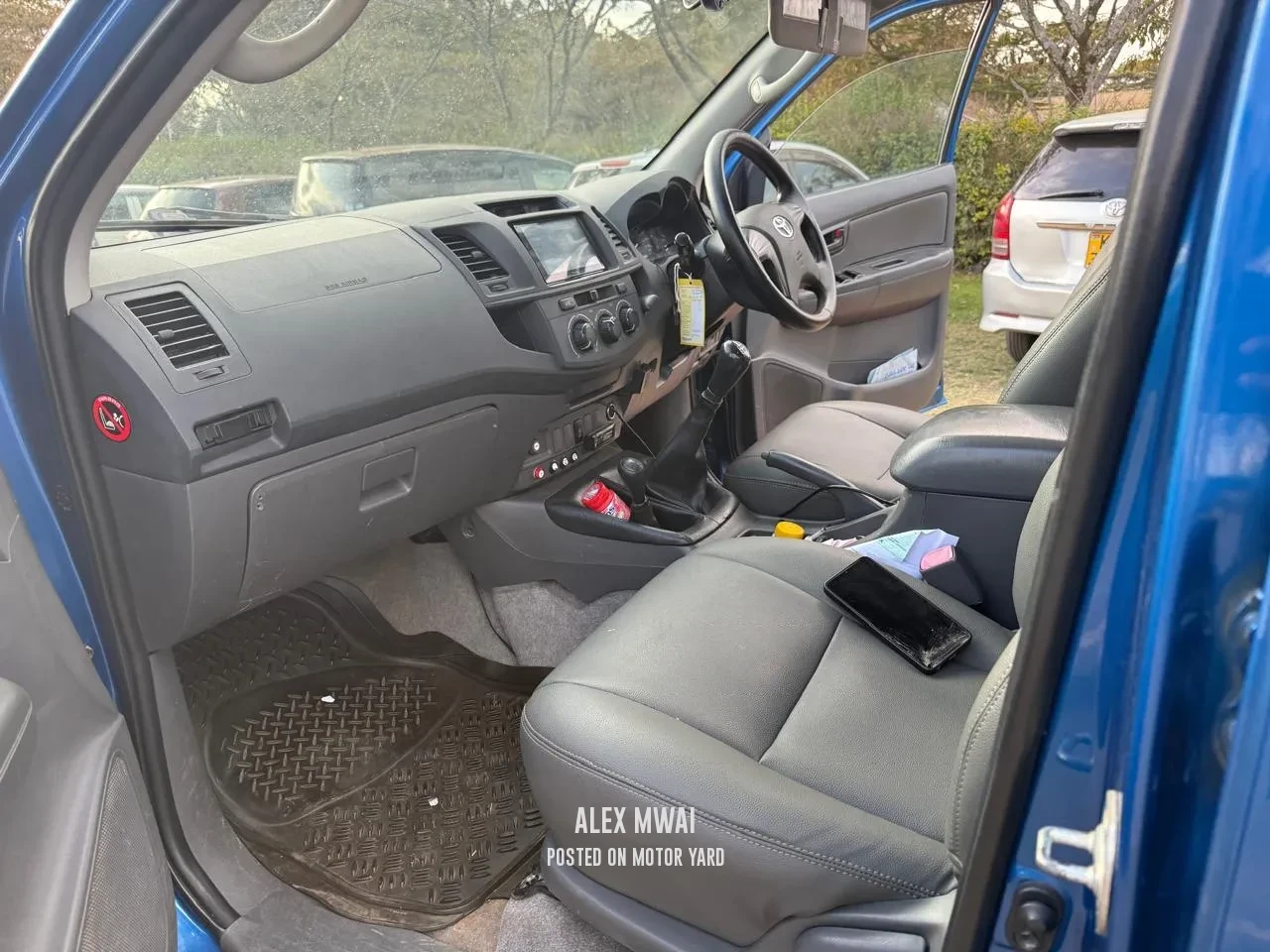 Toyota Hilux Vigo D/Cab 2013 Blue