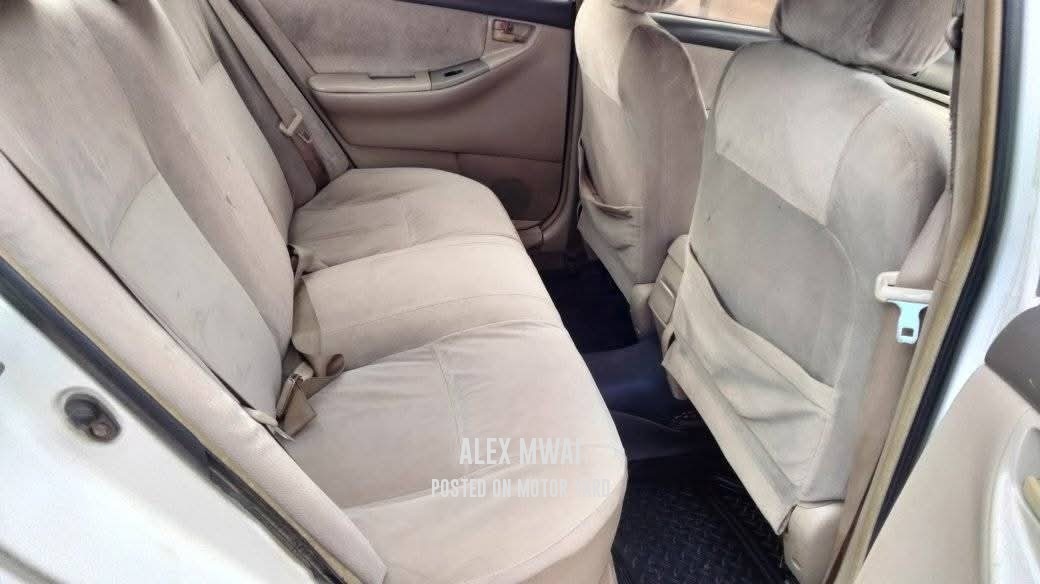 Toyota Corolla 2011 White