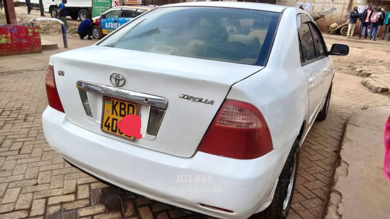 Toyota Corolla 2011 White