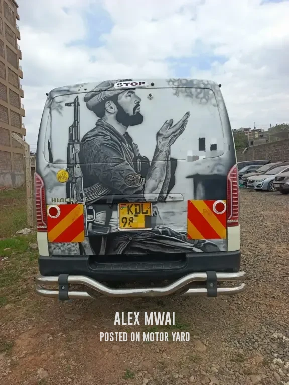 Toyota HiAce 2015 Off White