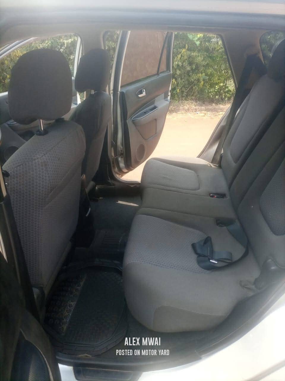 Nissan Wingroad 2014 Silver