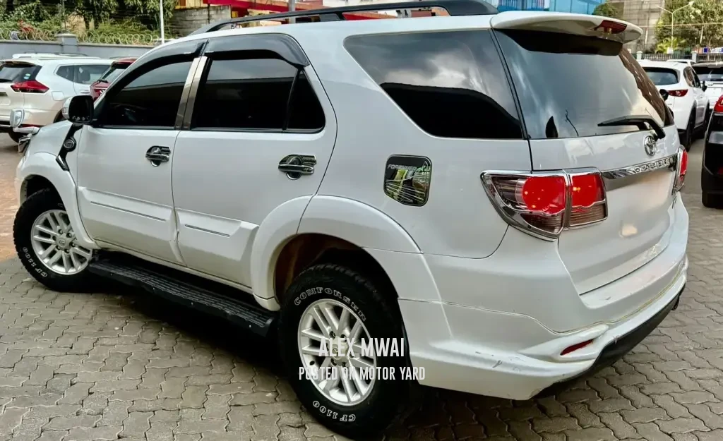 Toyota Fortuner 2014 White