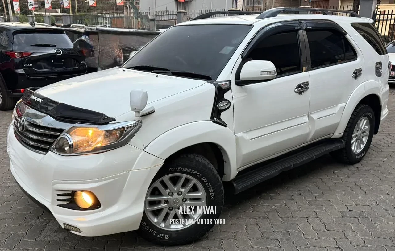 Toyota Fortuner 2014 White