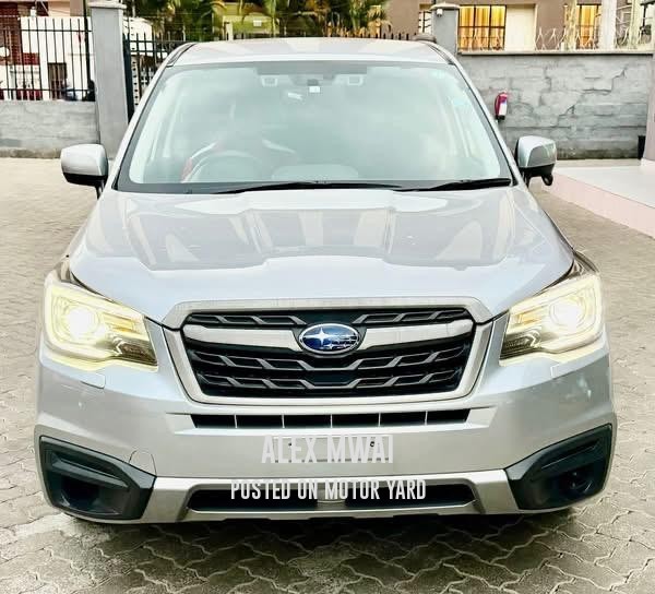 Subaru Forester 2018 Silver