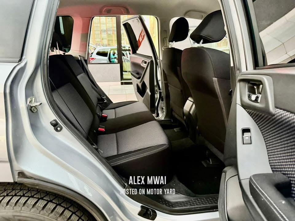 Subaru Forester 2018 Silver