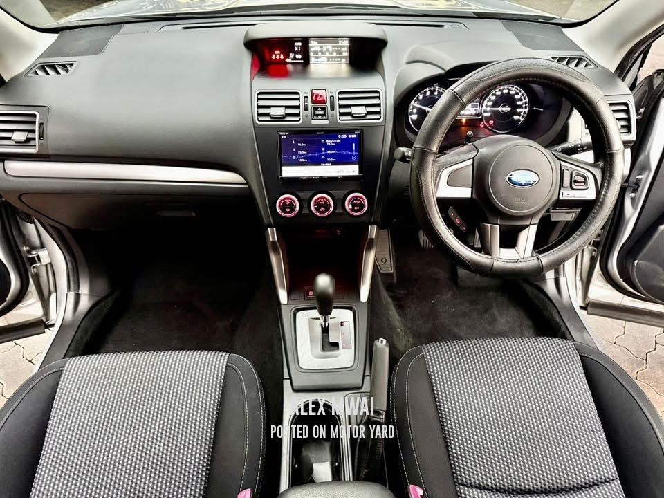 Subaru Forester 2018 Silver