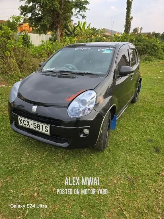 Toyota Passo 2016 Black