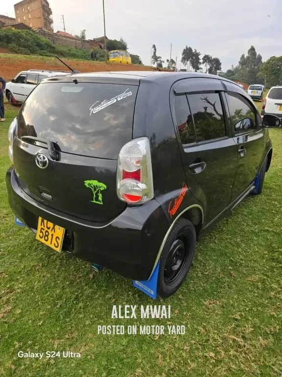 Toyota Passo 2016 Black