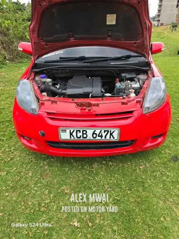 Toyota Passo 2014 Red