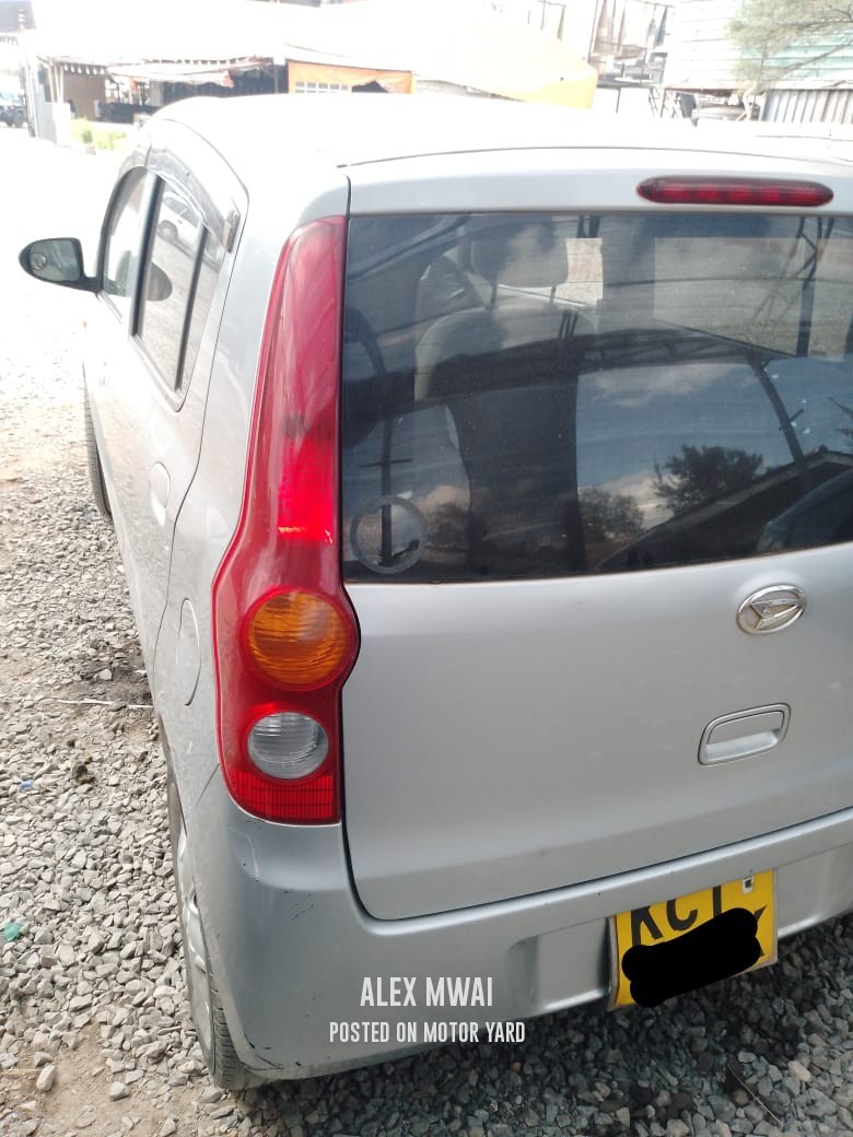 Daihatsu Mira 2011 White