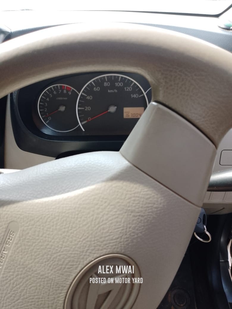 Daihatsu Mira 2011 White