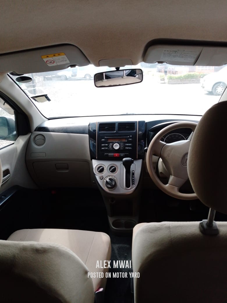 Daihatsu Mira 2011 White