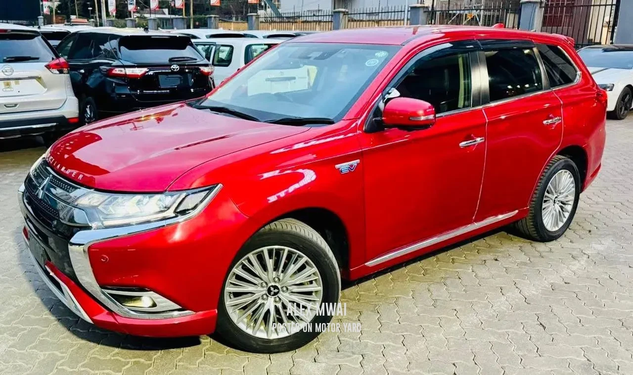 Mitsubishi Outlander PHEV 2018 Red