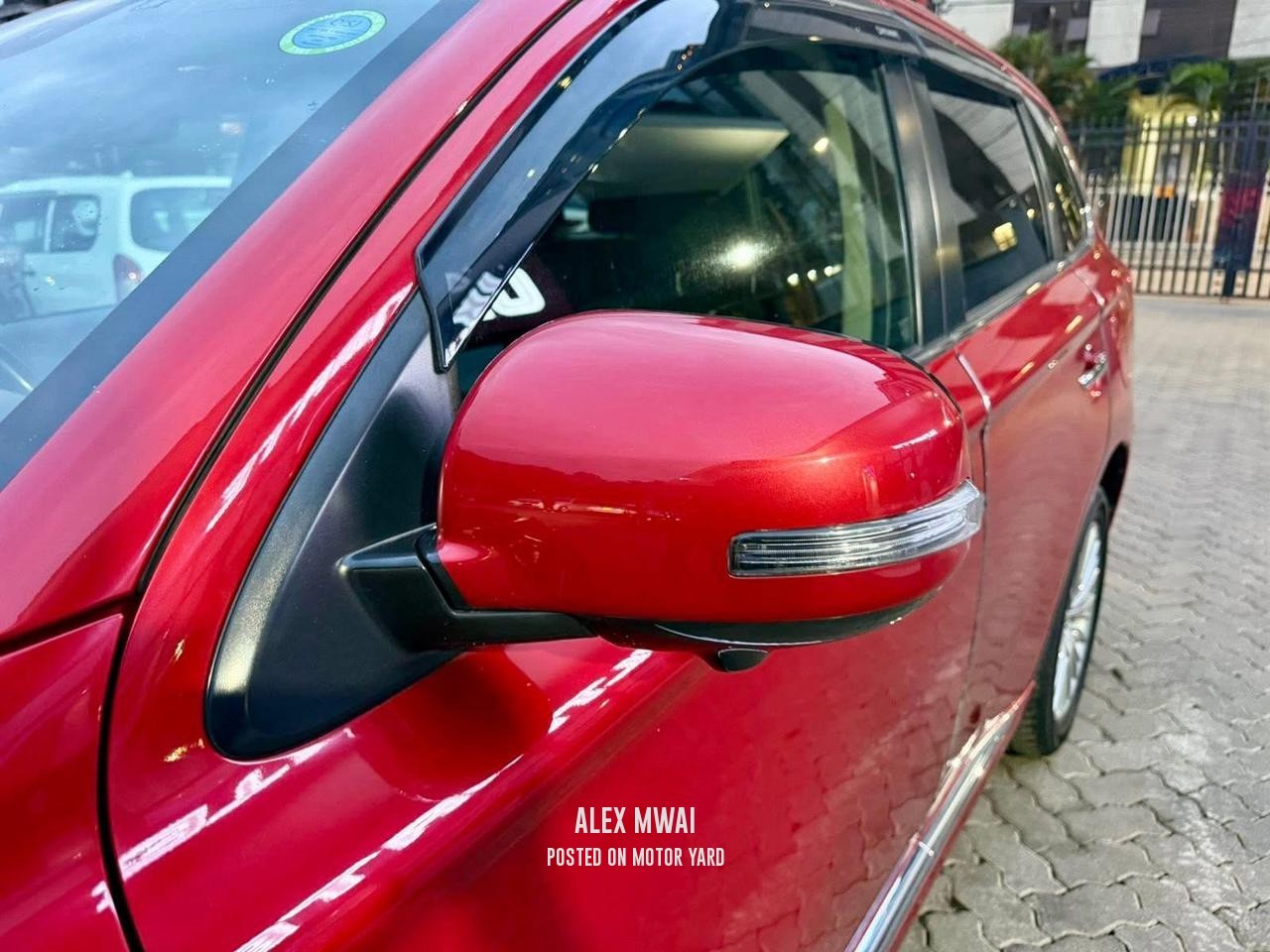 Mitsubishi Outlander PHEV 2018 Red