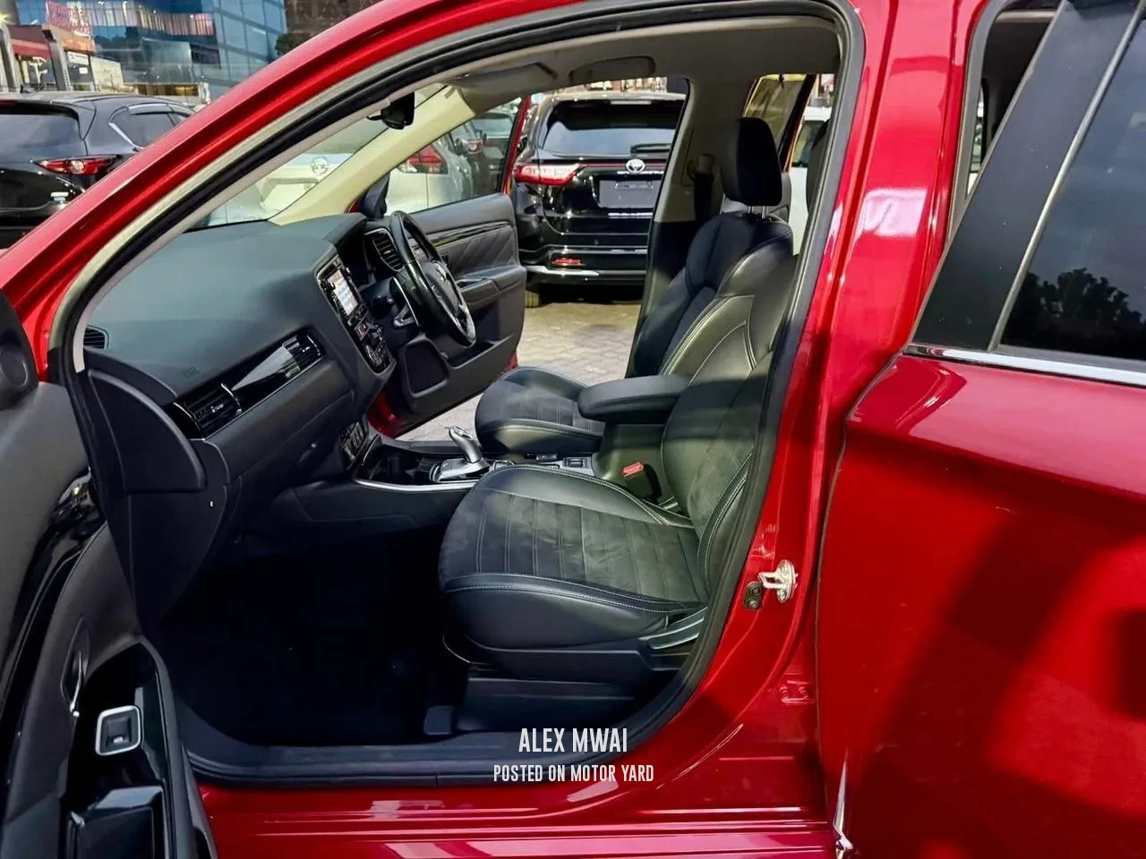 Mitsubishi Outlander PHEV 2018 Red