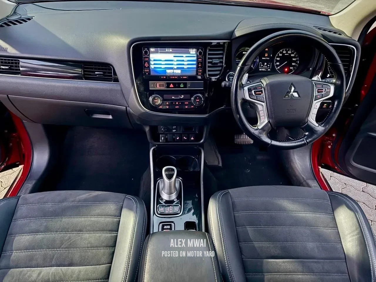 Mitsubishi Outlander PHEV 2018 Red