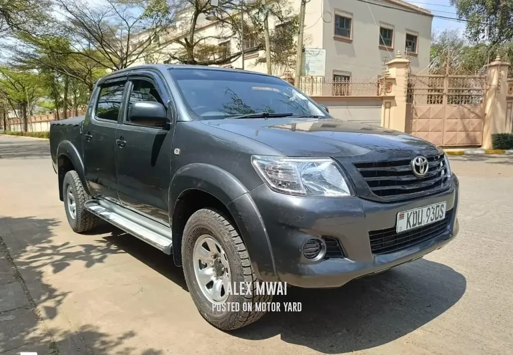 Toyota Hilux Vigo D/Cab 2015 Black