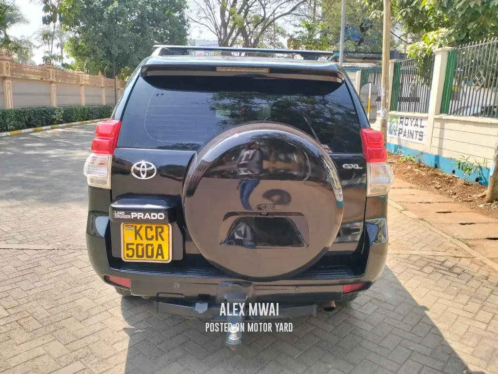 Toyota Land Cruiser Prado J150 2011 Black