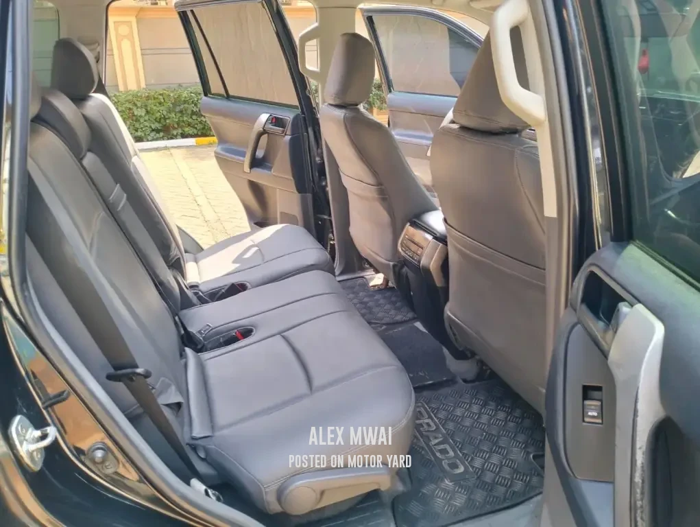 Toyota Land Cruiser Prado J150 2011 Black