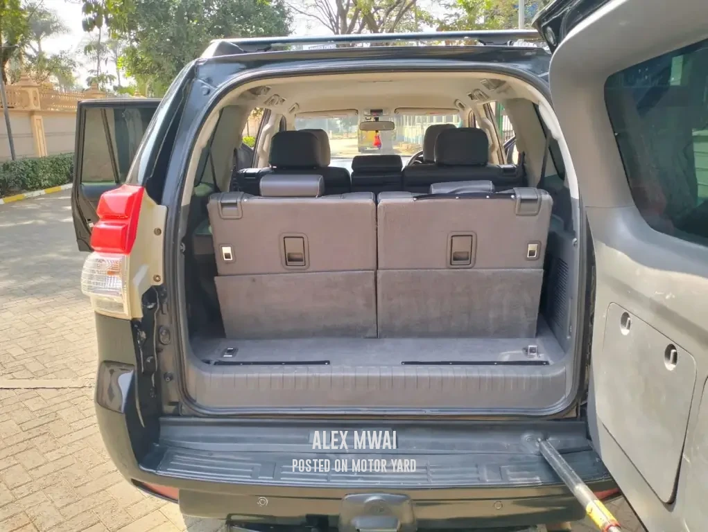 Toyota Land Cruiser Prado J150 2011 Black