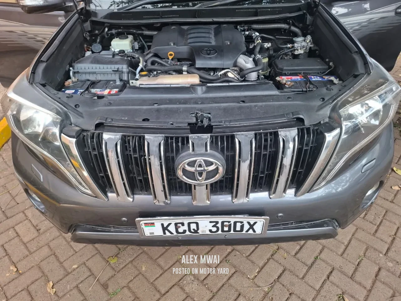 Toyota Land Cruiser Prado J150 2011 Grey