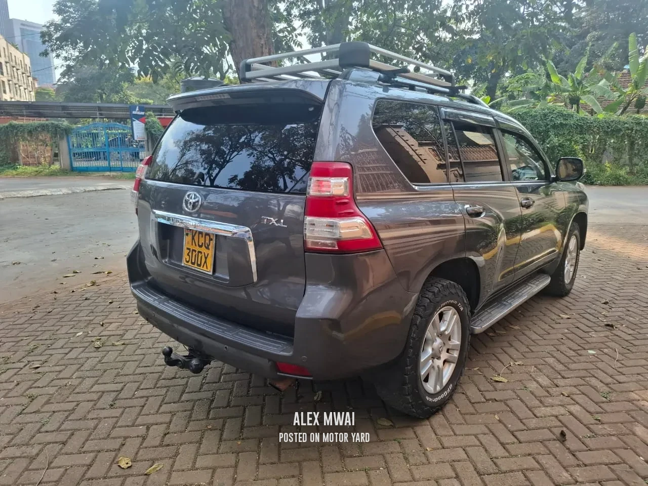 Toyota Land Cruiser Prado J150 2011 Grey