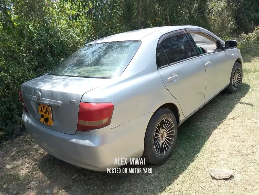 Toyota Axio 2012 Silver