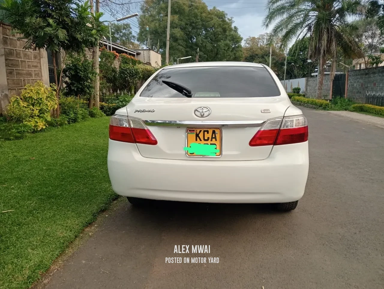Toyota Premio 2011 White