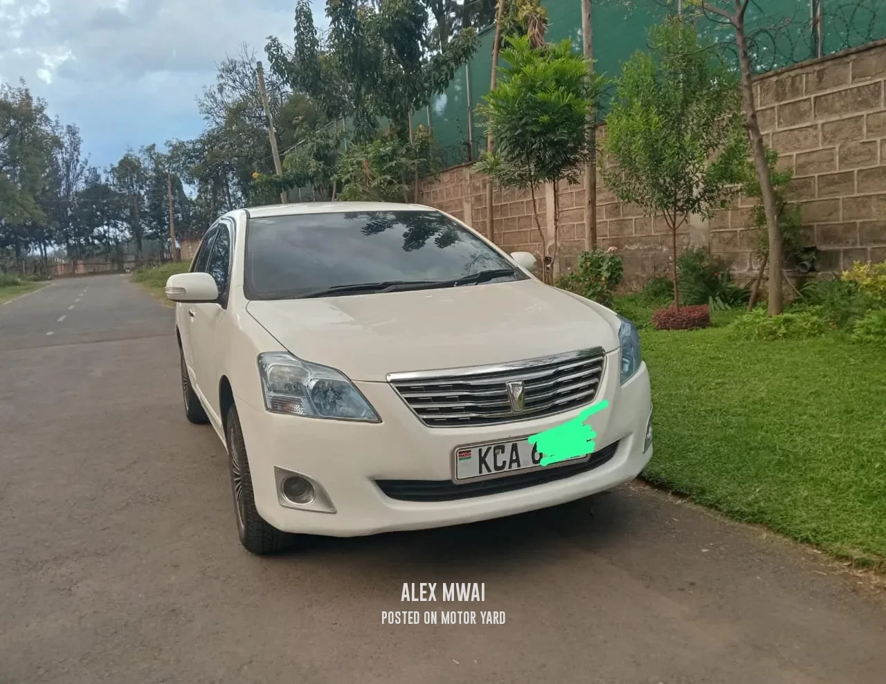 Toyota Premio 2011 White