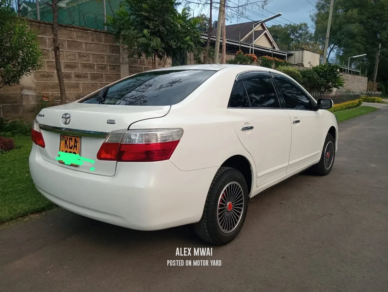 Toyota Premio 2011 White