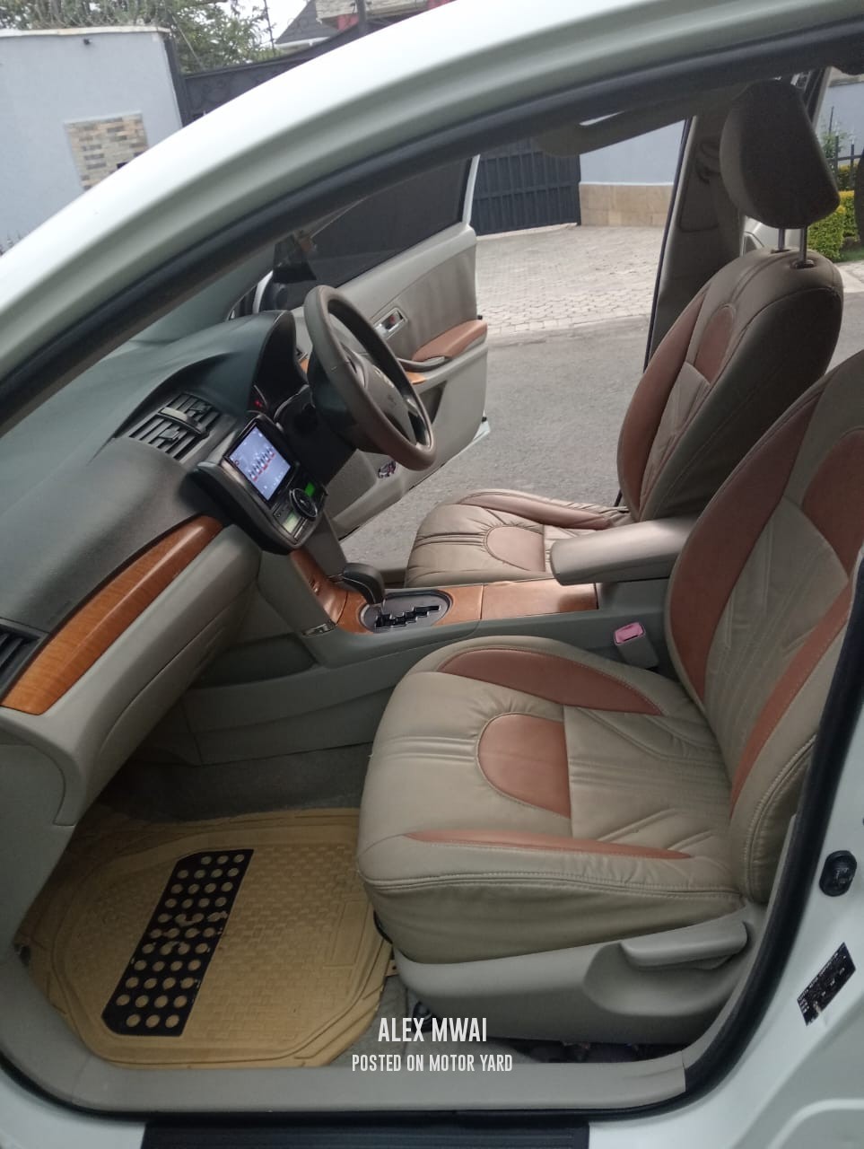 Toyota Premio 2011 White