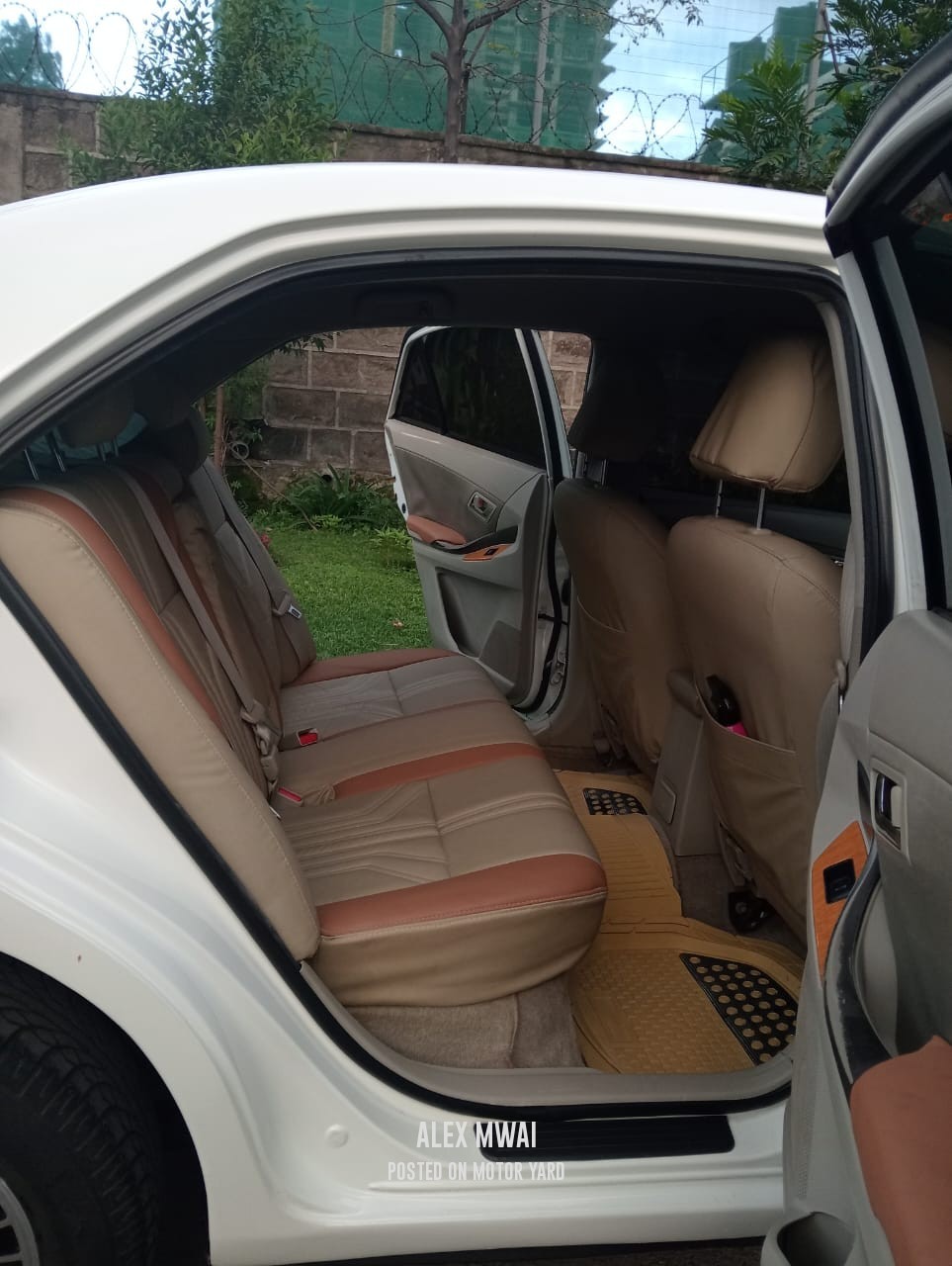 Toyota Premio 2011 White