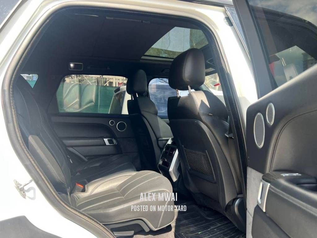 Range Rover Sport 2019 White