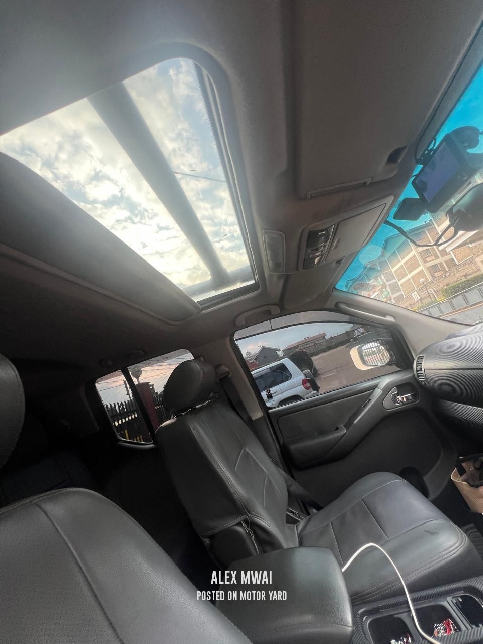 Nissan Navara 2006 Black