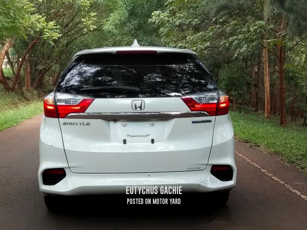 Honda Fit Shuttle 2018 White